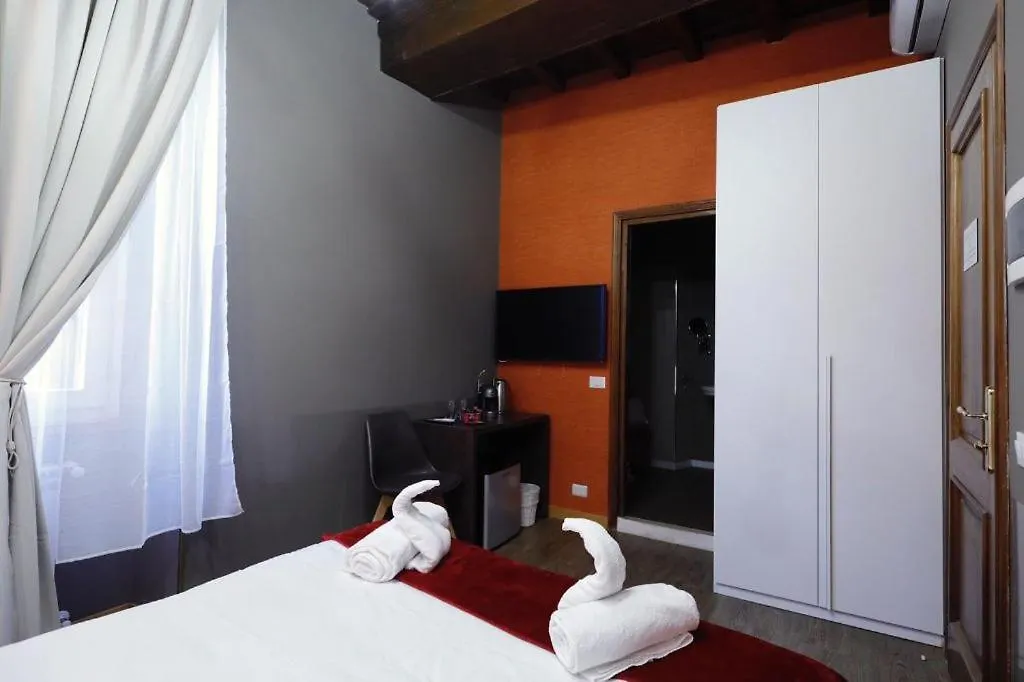 **  Dimora Frattina Bed & Breakfast Rome Italy